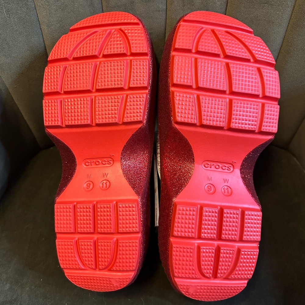 Hello Kitty Platform Crocs Sandals - Picture 4 of 4